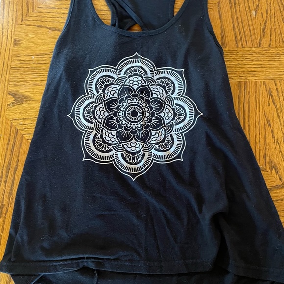 Tank Top Lot! - Picture 8 of 10